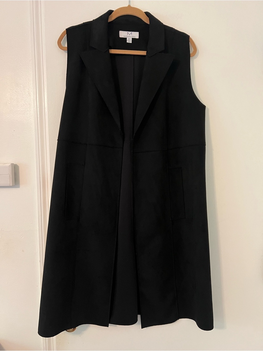 Magaschoni Black Sleeveless Long Vest Dress size M (A231)